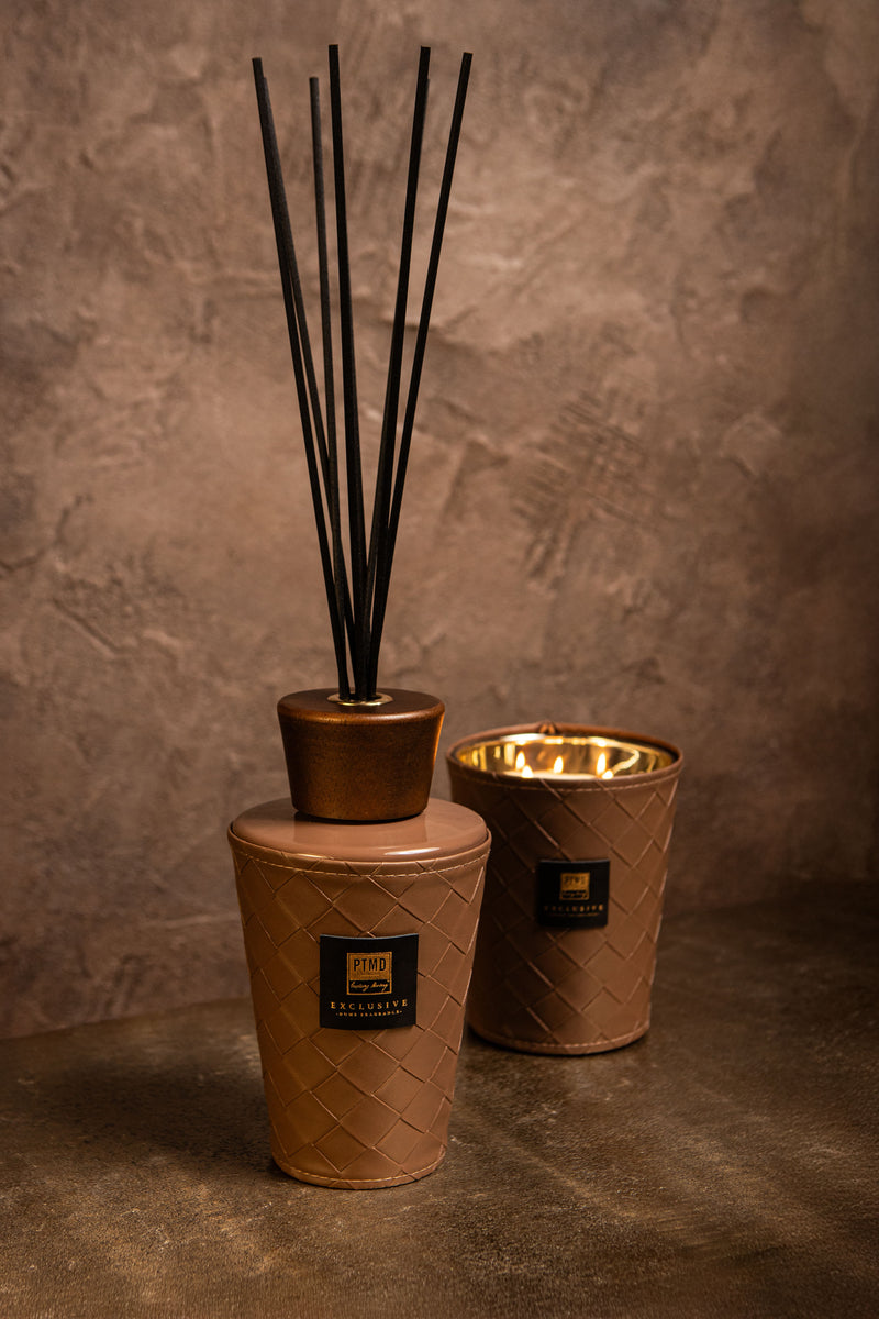 PTMD Exclusive oak blackcurrant scent candle 900gr